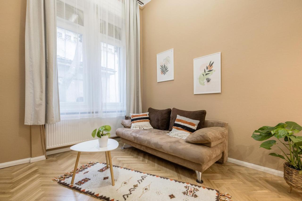 Apartment L1