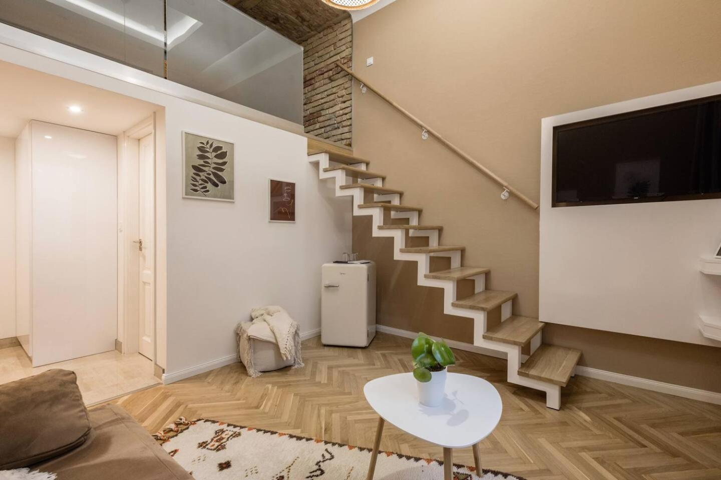 Apartament L1
